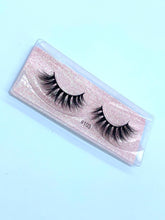 Load image into Gallery viewer, Pink JC- 103 Luxury Faux Lashes
