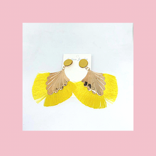 Load image into Gallery viewer, Costume Earring

